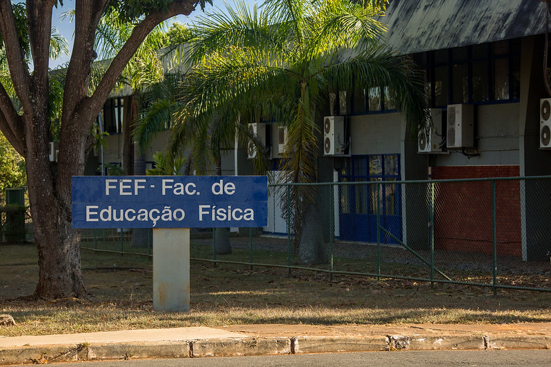 fachada FEF
